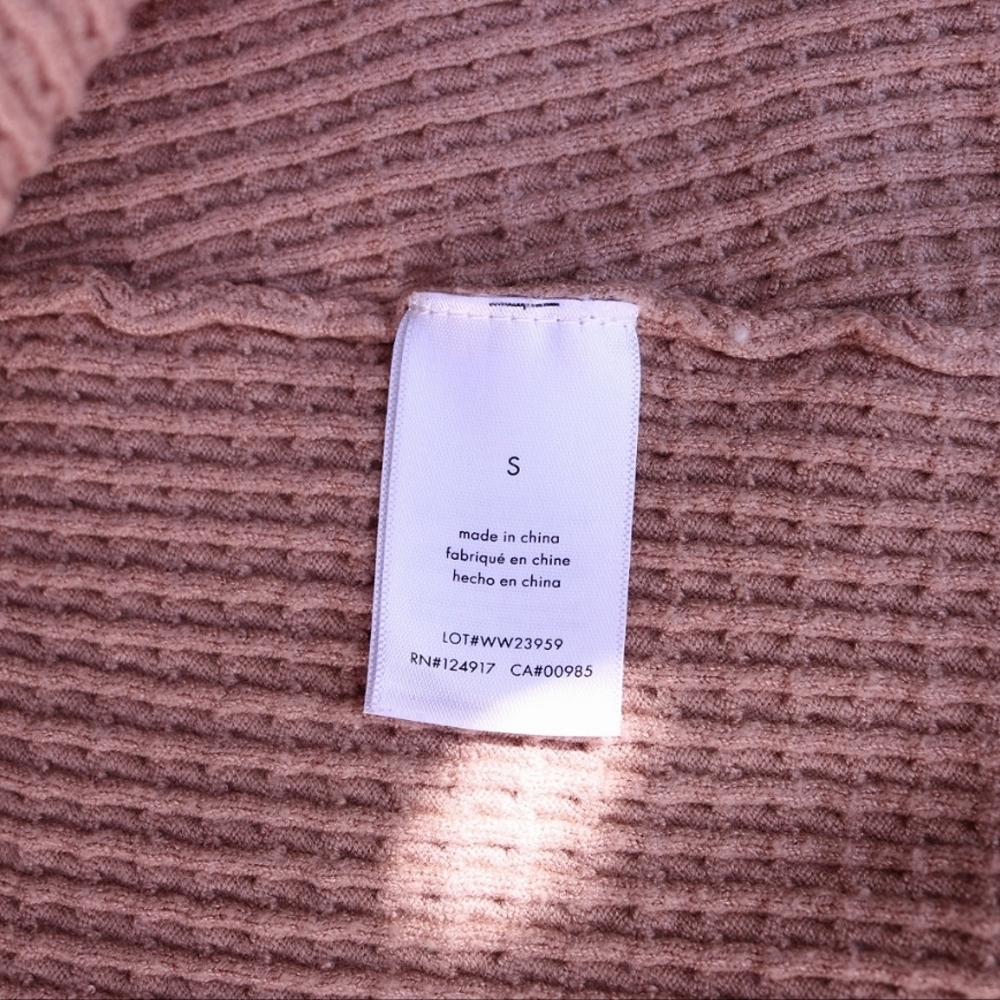 Cute and Comfortable Weworewhat Scoop Knit Sweaterdress, size Small in Beige - Picture 9 of 9